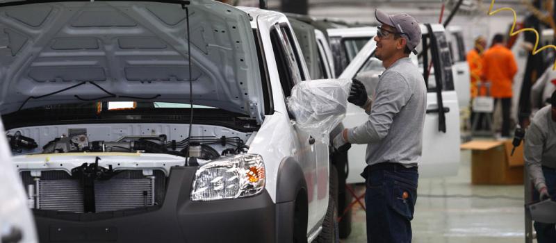Las ventas de vehículos tanto importados como ensamblados en el país cayeron en un 25% entre enero y septiembre de este año respecto al mismo período del 2014. Foto: Julio Estrella/ LÍDERES.