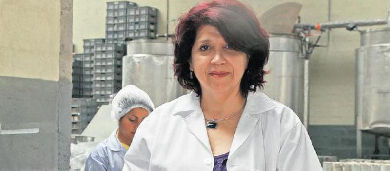 Liliana Tamayo, presidenta de la empresa de velas decorativas y empaque Flowermaster, dice que la meta de este año es exportar a EE.UU. y Perú. Fotos: Alfredo  Lagla/LÍDERES
