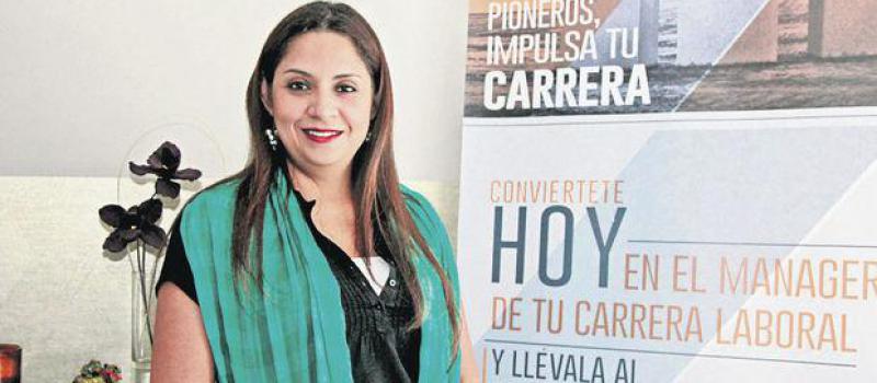 Lorena Alvear es la propietaria de la firma consultora Alvear and Partners, que nació en el 2007. Ahora dicta cursos de 'Coach de carrera'. Foto: Joffre Flores / LÍDERES