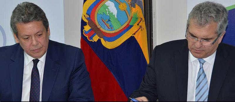 El acuerdo fue suscrito el 28 de enero del 2016, en las instalaciones de Petroamazonas EP. Foto: LÍDERES