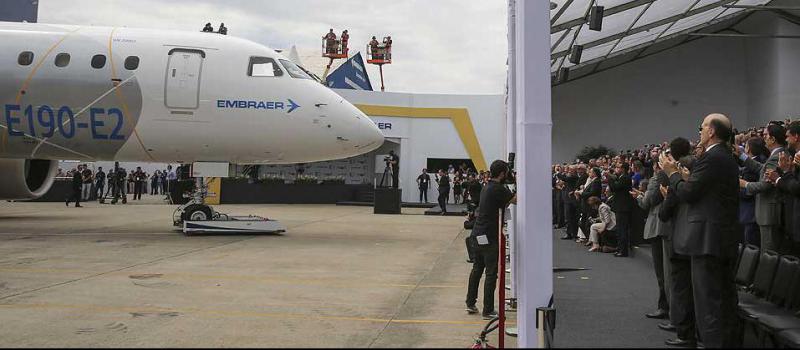 El avión, que realizará su primer vuelo de pruebas en el segundo semestre de este año y comenzará a ser comercializado en los primeros meses de 2018. Foto: EFE