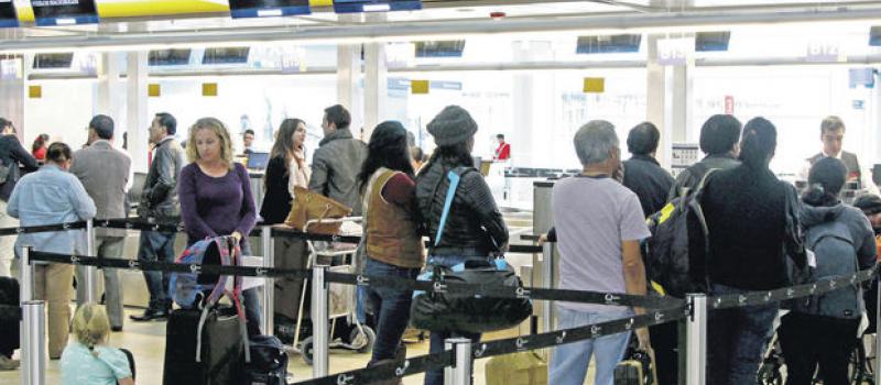 La zona de embarque de pasajeros nacionales en el Aeropuerto Mariscal Sucre, en Tababela. Foto: Patricio Terán / LÍDERES