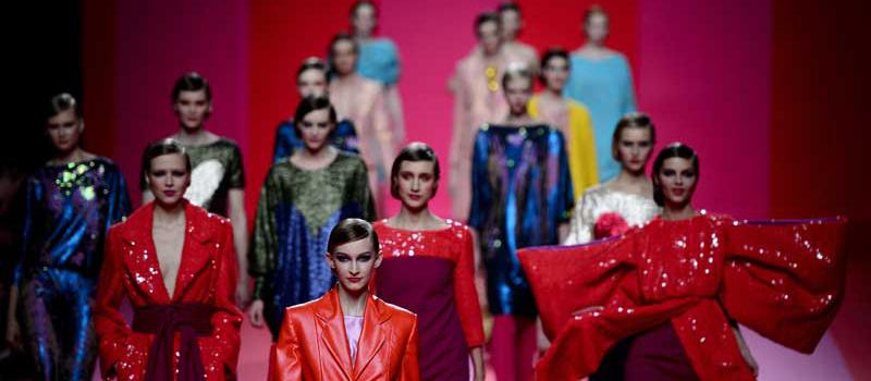 Creaciones de Agatha Ruiz de la Prada durante la Semana de la Moda de Madrid en Madrid.  Foto: AFP