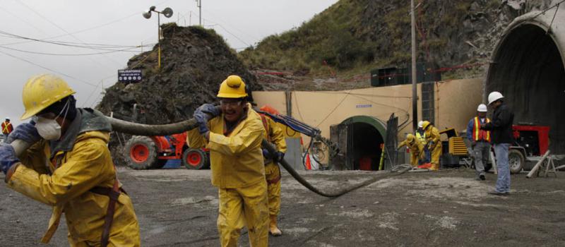Trabajadores de Odebrecht en la Hidroeléctrica Pisayambo, en Ecuador. Foto: Glenda Giacometti/ El Comercio