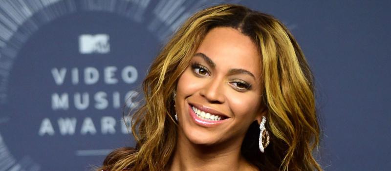 La publicista de Beyoncé considera que la artista, en términos de emprendimiento, fue capaz de sacar un álbum sin ninguna publicidad ni mercadeo previos, sacudiendo a la industria. Foto: Frederic J. Brown/ AFP