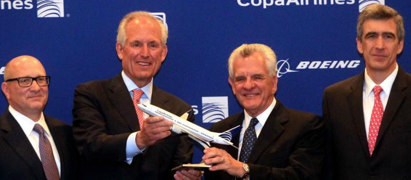 Copa Airlines tiene actualmente 98 aviones, entre los propios y arrendados, y opera en 30 países americanos, en los que atiende un total de 73 destinos. Foto: Alejandro Bolívar/ EFE.