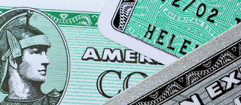 American Express señaló que sus resultados trimestrales se vieron afectados por la depreciacion del dólar. Foto: Wikicommons