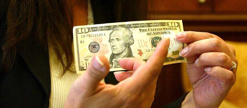 Los billetes de USD 10 con el rostro de una mujer comenzarán a circular desde el 2020. Foto: Archivo/ LÍDERES