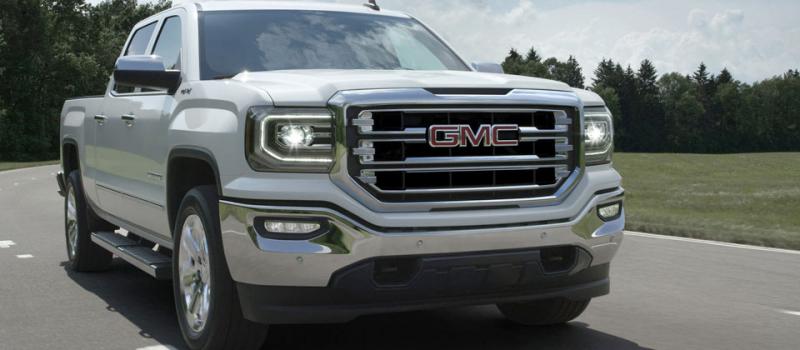 El modelo 2016 del 'pickup' de General Motors puso especial énfasis en las luces led delanteras. Foto: EFE