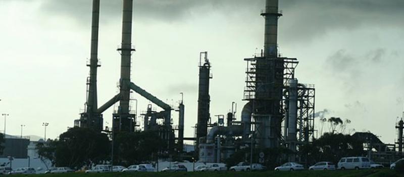 El retorno de Irán al mercado de petróleo motivará a que en el 2016 se añadan un millón de barriles diarios al suministro global (Imagen referencial) Foto: Tomada de Pixabay.