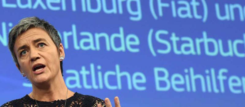 La comisaria europea de Competencia, Margrethe Vestager,informó que la Comisión Europea determinó hoy 21 de octubre del 2015, que Luxemburgo y Holanda concedieron ventajas fiscales selectivas a Fiat y Starbucks. Foto: AFP