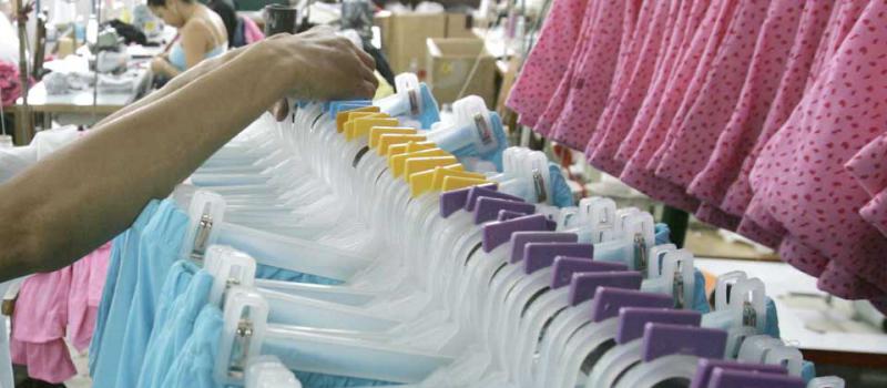 Las últimas tendencias de la industria textil se muestran en la Feria Expotextil de Perú. Foto: Imagen referencial Archivo/ LÍDERES