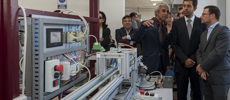 El Ministerio de Industrias y Productividad y la Cámara de la Pequeña y Mediana Empresa de Pichincha (Capeipi) inauguraronel Centro de Diseño Industrial e Innovación Tecnológica (CEDIT), en Quito. Foto: Cortesía