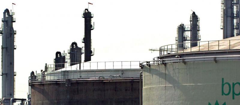 Foto de archivo de la planta de BP en Colonia (Alemania). La petrolera británica BP anunció el 2 de febrero de 2016, unas pérdidas atribuidas de 6.482 millones de dólares en 2015 debido a la fuerte caída de los precios del crudo y el gas. EFE