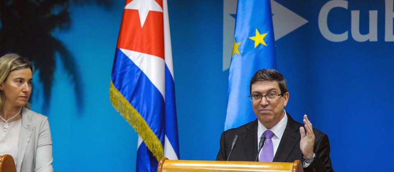 Cuba y la Unión Europea firmaron un acuerdo para normalizar sus relaciones bilaterales. Foto: AFP