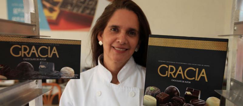 María Gracia Hernández, conocida como ‘Tachi’, emprende la nueva presentación de chocolates ‘Gracia’. Foto: Julio Estrella / LÍDERES