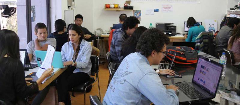 En las oficinas de Yaestá.com trabajan alrededor de 30 personas, en la actualidad. Foto: Diego Pallero / LÍDERES