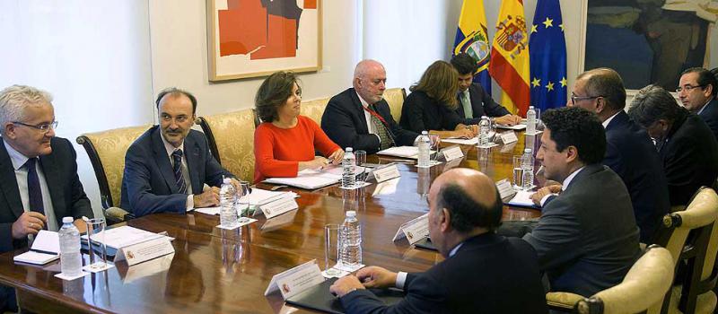 El vicepresidente Jorge Glas se reunió con su homóloga española Soraya Sáenz de Santamaría, en el marco de su gira por Europa. Foto: EFE