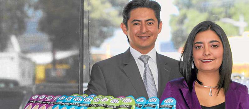 Juan Lara y Alexandra Herrera unieron esfuerzos para crear Wurmet y su marca de sánduches Ready to eat. El producto se vende actualmente en Quito, Guayaquil e Ibarra. Foto: Vicente Costales /LÍDERES