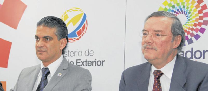 Francisco Rivadeneira y Roberto Betancourt fueron parte del equipo negociador. Foto: Archivo / LÍDERES