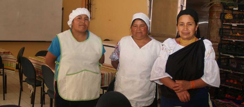 Mujeres de 300 organizaciones integran la Unión de Organizaciones Campesinas Indígenas de Cotacachi.  Foto: Francisco Espinoza para LÍDERES