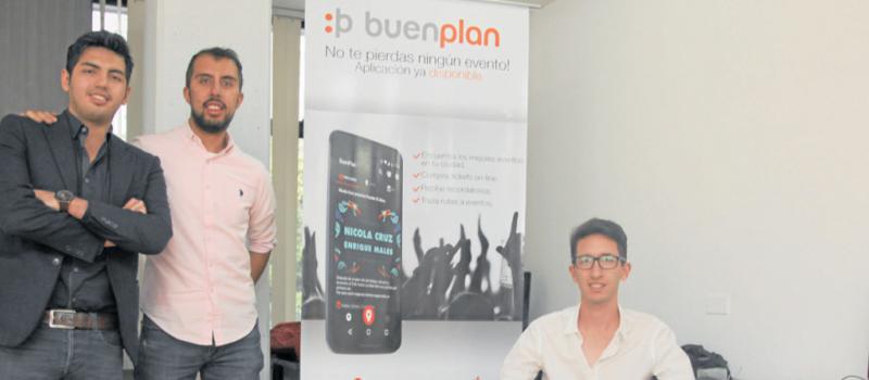 Ricardo Báquer, Martin Obando y Agustín Novoa son los desarrolladores de la aplicación Buen Plan. Foto: Pavel Calahorrano / LÍDERES