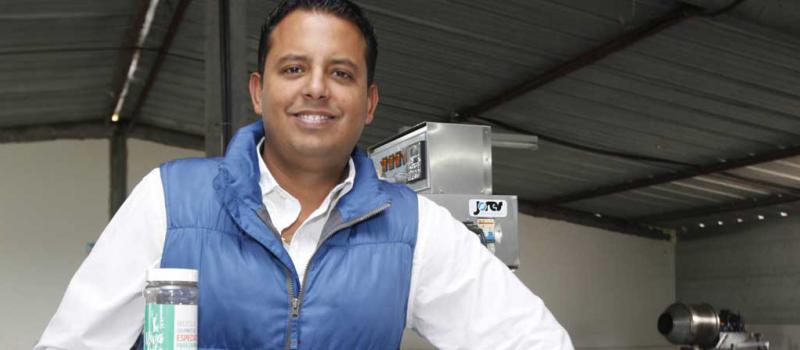 Víctor Mora empezó con  las ventas  en agosto de 2016 y ya hizo su primera exportación  a Perú. Foto: Vicente Costales / LÍDERES