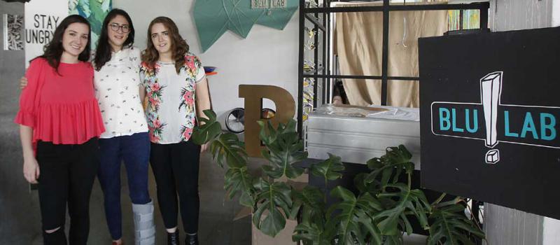 Emilia Wright, Marisol Rosero  y Diana Zambrano son las socias de Blu!Lab, un estudio de diseño industrial, ‘branding’ y ‘packaging’. Su centro de operaciones está en Cumbayá. Fotos: Vicente Costales / LÍDERES