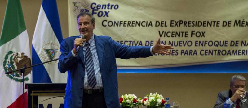 l expresidente de México Vicente Fox participa de una conferencia sobre las perspectiva de un nuevo enfoque del Tratado de Libre Comercio de América del Norte (TLCAN o NAFTA). Foto: EFE