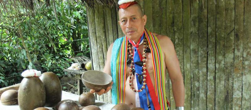 El tsáchila José Aguavil es el líder del proyecto turístico y cultural Shuyun, que en tsa’fiki significa arcoíris. Foto: Juan Carlos Pérez para LÍDERES