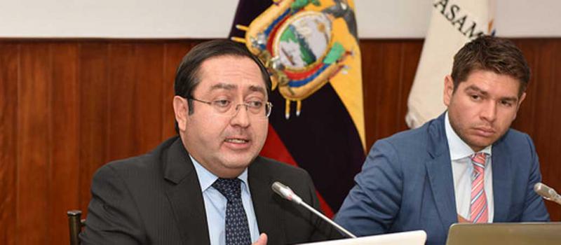 El ministro de Economía y Finanzas, Carlos de la Torre. Foto: Referencial del Sitio oficial del Ministerio