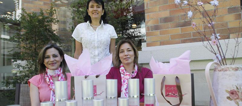 Sofía Chiriboga, Ana María Egas y Helena Flor son las fundadoras de este negocio de cosmética. Foto: Vicente Costales / LÍDERES