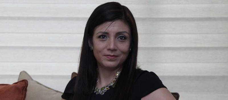 Vanessa Carrión es doctora en economía y realiza investigaciones en género y política. Foto: Galo Paguay / LÍDERES