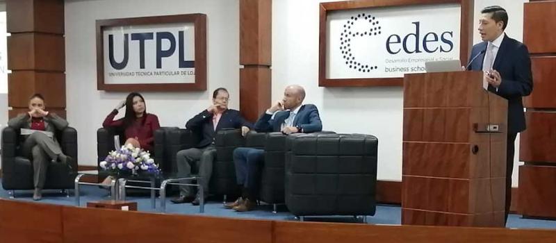 Santiago Cevallos, director del Senadi, participó en la conferencia panel Propiedad intelectual y las marcas, que organizó la Cámara de Comercio Ecuatoriana Americana. Foto: Twitter Senadi