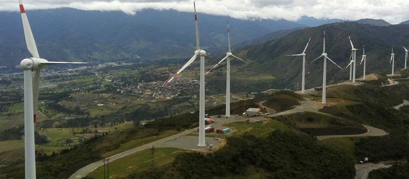 La central eólica de Villonaco, en la provincia Loja, tiene una potencia para generar 16,5 megavatios.  En esta zona está previsto construir la fase II y III de este proyecto. Tendrá 110 MW. Foto: archivo / LÍDERES