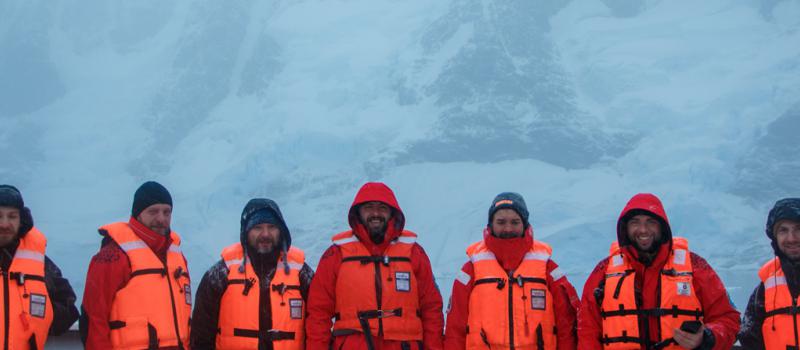Los investigadores llegaron a la estación antártica Akademik Vernadsky, tras un viaje lleno de obstáculos.