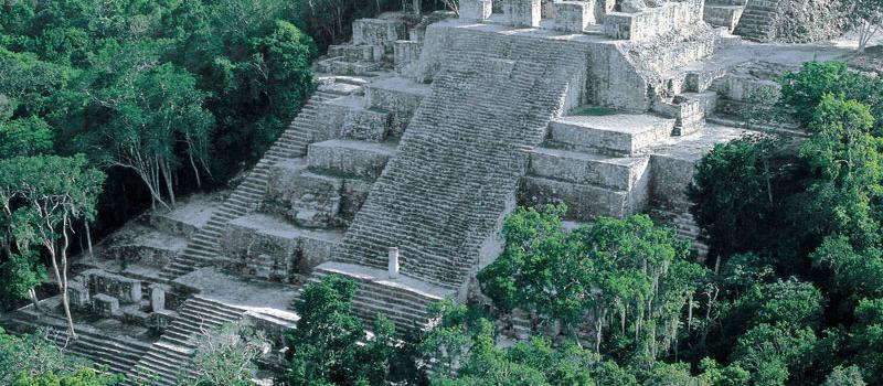 El denominado Palacio del Enano, en la zona arqueológica de Uxmal (México). Foto: EFE