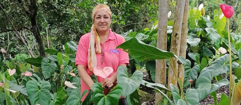 Silvia Patricia Pabón se interesó por el rescate y conservación de orquídeas y ahí surgió la idea de implementar un vivero de plantas exóticas. Foto: cortesía Boris Gómez
