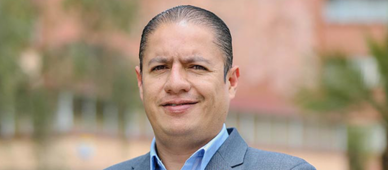 Diego Ochoa, coordinador de la sección de Teoría Económica de la Universidad Técnica Particular de Loja (UTPL), habla del porqué el ingreso promedio de los ecuatorianos se redujo en el primer semestre.