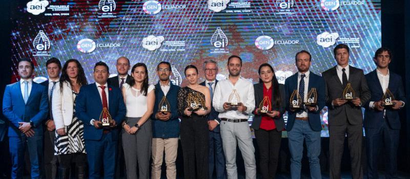 Los ganadores del Séptima Entrega de Premios a los emprendedores fueron escogidos por varias características de sus negocios, como innovación, exportación y otros elementos. FOTO:  Cortesía: AEI
