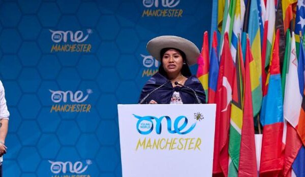 Buscan 24 jóvenes ecuatorianos para ir a la Cumbre Mundial en Belfast