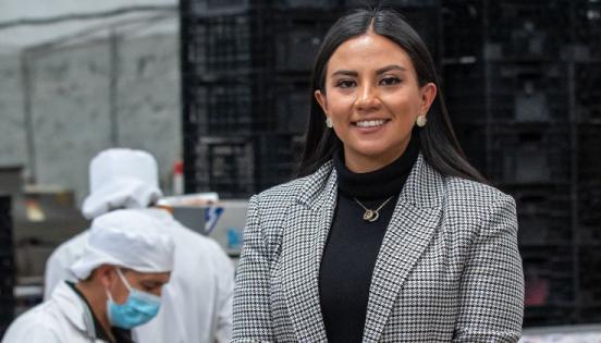 Su superalimento se elabora con la proteína de grillos deshidratados