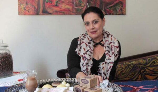 Patricia León gira entre el aroma del cacao y las artes Patricia León